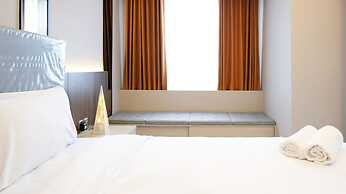 Luxurious Studio With Long Golf View At Grand Sungkono Lagoon Apartmen