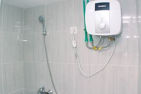 Homey And Minimalist Studio At Vasanta Innopark Apartment