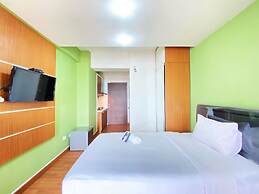 Modern Studio Room at Oxford Jatinangor Apartment