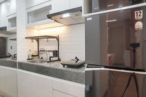 Modern And Comfy 3Br At Transpark Cibubur Apartment