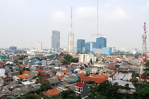 Nice 2Br Apartment At Maqna Residence