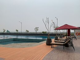 Nice And Elegant Studio At Osaka Riverview Pik 2 Apartment