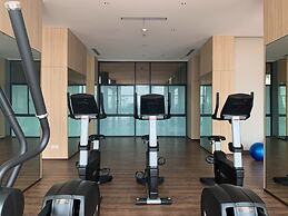 Nice And Elegant Studio At Osaka Riverview Pik 2 Apartment