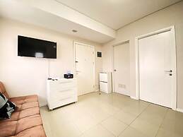 Comfy And Modern 2Br Apartment At Parahyangan Residence