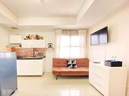 Comfy And Modern 2Br Apartment At Parahyangan Residence