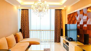Luxurious 2Br At The Via And The Vue Ciputra World Apartment