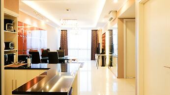 Luxurious 2Br At The Via And The Vue Ciputra World Apartment