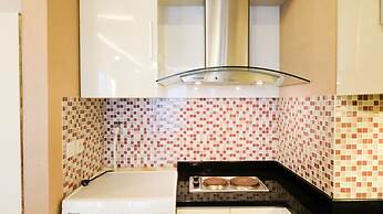 Luxurious 2Br At The Via And The Vue Ciputra World Apartment