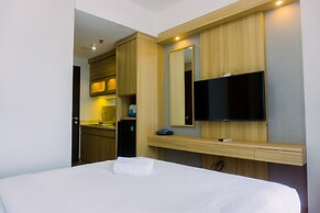 Minimalist And Warm Studio At Transpark Bintaro Apartment