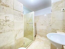 Cozy Stay And Serene Designed 2Br At Braga City Walk Apartment