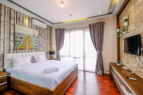 Comfort And Modern Look Studio Apartment At Ambassade Kuningan