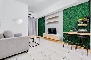 Nice Designed And Comfort 2Br Apartment At M-Town Residence