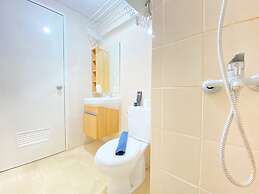 Modest 2Br Apartment At Parahyangan Residence