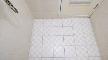 Homey 2Br At Puncak Permai Apartment