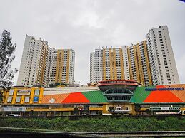 Comfort And Simply Look 2Br At Great Western Apartment