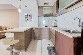 Comfort And Simply Look 2Br At Great Western Apartment