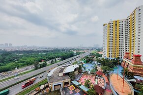 Comfort And Simply Look 2Br At Great Western Apartment