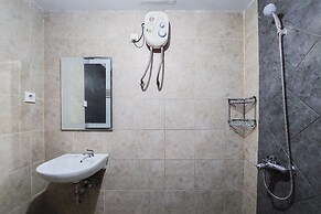 Comfort And Simply Look 2Br At Great Western Apartment