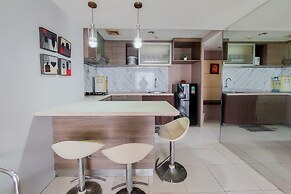 Comfort And Simply Look 2Br At Great Western Apartment