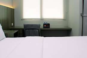 Comfy Studio Apartment At Gateway Park Lrt City