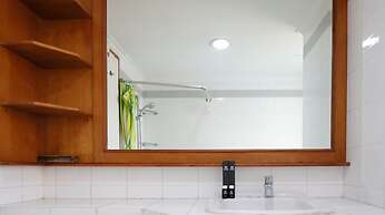 Extra Spacious And Homey 2Br At Kondominium Puncak Marina Apartment