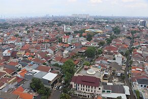 Fancy And Nice 1Br Apartment At H Residence