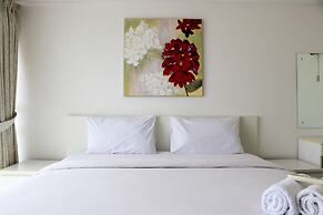 Fancy And Nice 1Br Apartment At H Residence