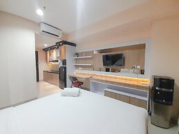 Elegant And Comfortable Studio Patraland Amarta Apartment