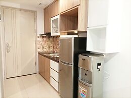 Comfort And Simply Look Studio Room At Mataram City Apartment