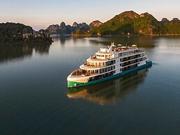 Halong Capella Cruise - Member of Lyra Cruise Collection
