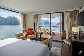 Halong Capella Cruise - Member of Lyra Cruise Collection