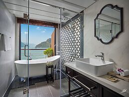 Halong Capella Cruise - Member of Lyra Cruise Collection