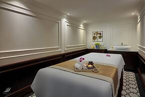 Halong Capella Cruise - Member of Lyra Cruise Collection