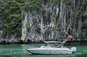 Halong Capella Cruise - Member of Lyra Cruise Collection
