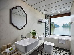 Halong Capella Cruise - Member of Lyra Cruise Collection