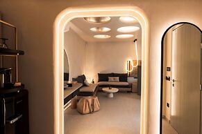 Brilliance of Mykonos