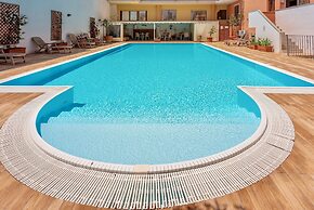 Residence con piscina a 300 mt dal mare