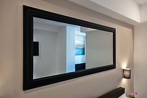 Fellini Design Suites