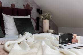 Zen Apartment - LoftAffair