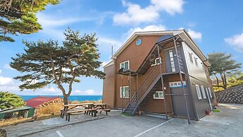 Ganghwa Marinwon Pulbilra Gajok Pension