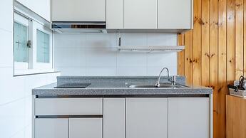 Ganghwa Marinwon Pulbilra Gajok Pension