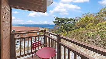 Ganghwa Marinwon Pulbilra Gajok Pension