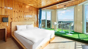 Ganghwa Marinwon Pulbilra Gajok Pension