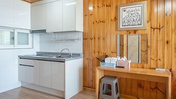 Ganghwa Marinwon Pulbilra Gajok Pension