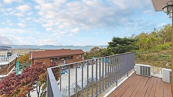 Ganghwa Marinwon Pulbilra Gajok Pension