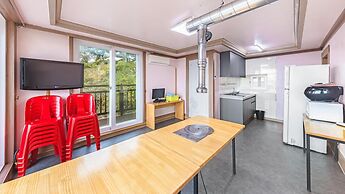 Ganghwa Marinwon Pulbilra Gajok Pension