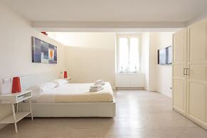 Le Grazie Luxury Apartment by Mmega