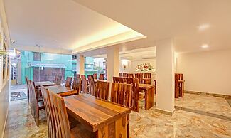 Treebo Lazystay Elite