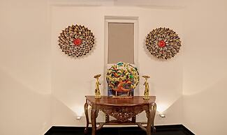 Treebo Lazystay Elite