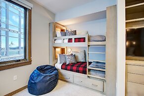 Resort Three Bedroom Suite 3 Apartment Hotel by RedAwning